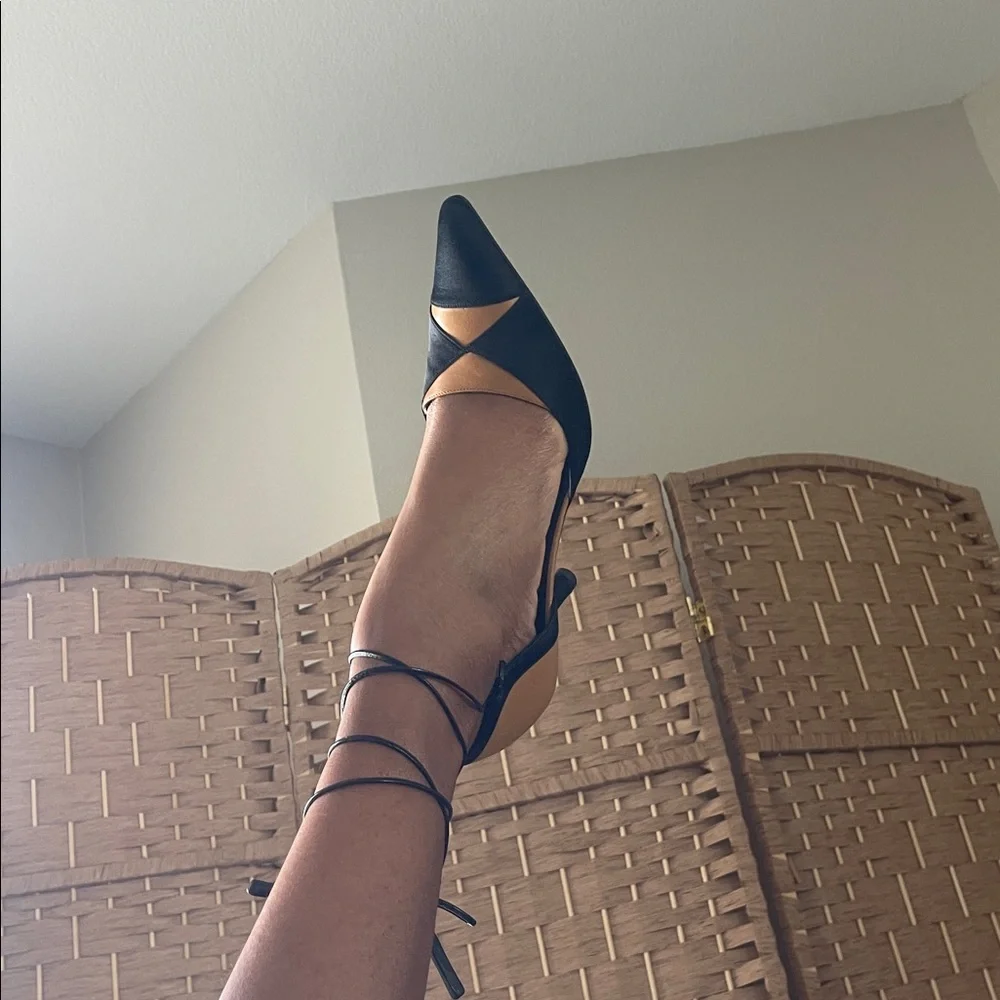 Vintage Chanel Heels - Picture 8 of 9